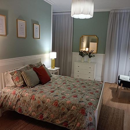 Santo Cristo Apartments 蓬塔德尔加达 外观 照片
